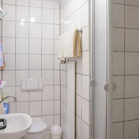 Pensjonat Bei Schinderhannes Und Julchen Boppard